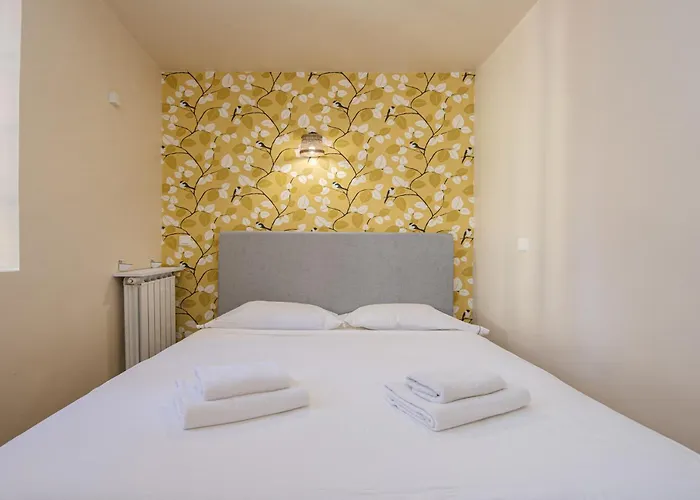 3 Pieces Avec Terrase - Vieille Apartment